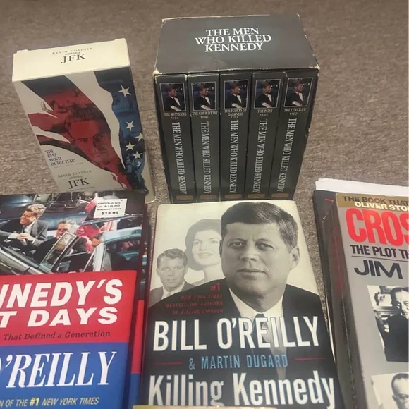 Marilyn Monroe,JFK magazine and book collector - Picture 8 of 13